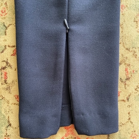 Sisley Dark Blue Capri Pants, Size 4 - Picture 5 of 5